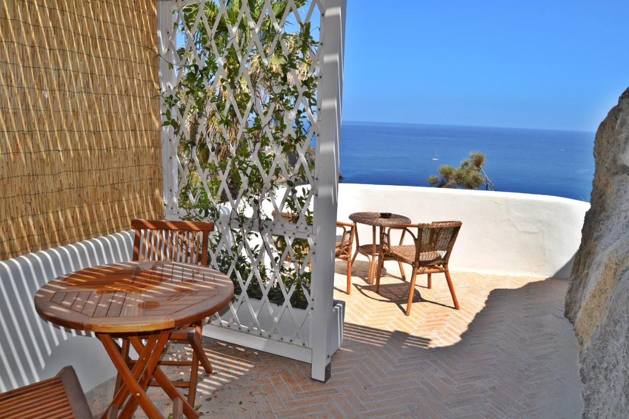 Maridea - Cave Suites Ponza Dış mekan fotoğraf